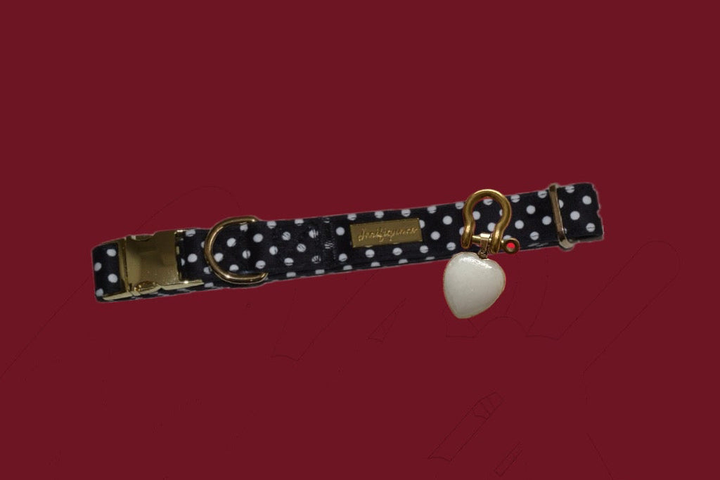 Quiet Polka | Collar & White Jade crystal